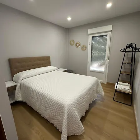 Monica Хостел Сильеруэло-де-Бесана